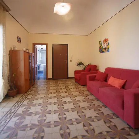 House On The Sea Апартаменти *