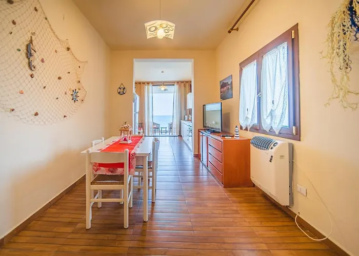 House On The Sea Apartman Cefalù